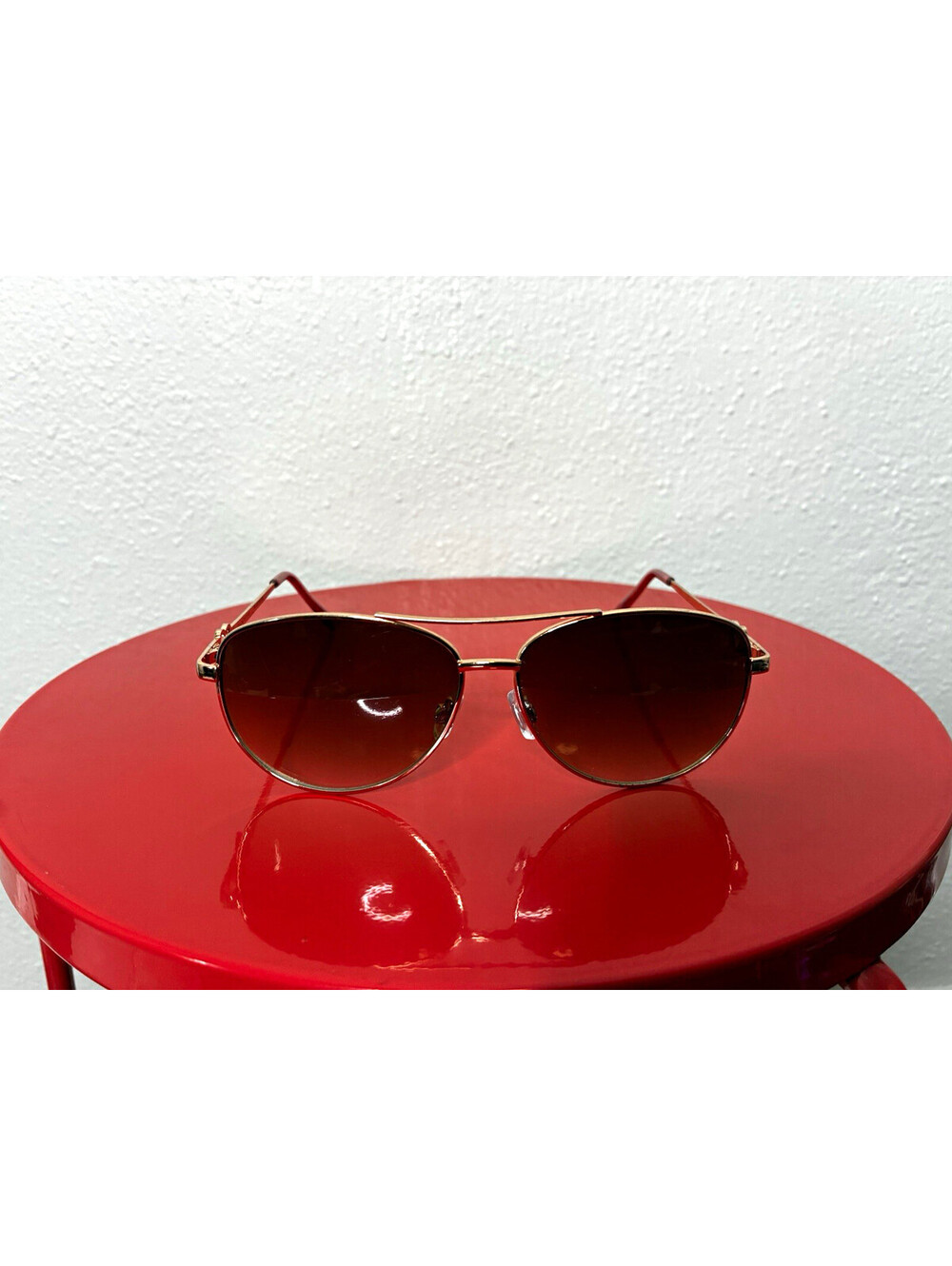 Juicy Couture Gold Aviator Sunglasses Heart Cutout Brown Gradient Lenses Y2K
